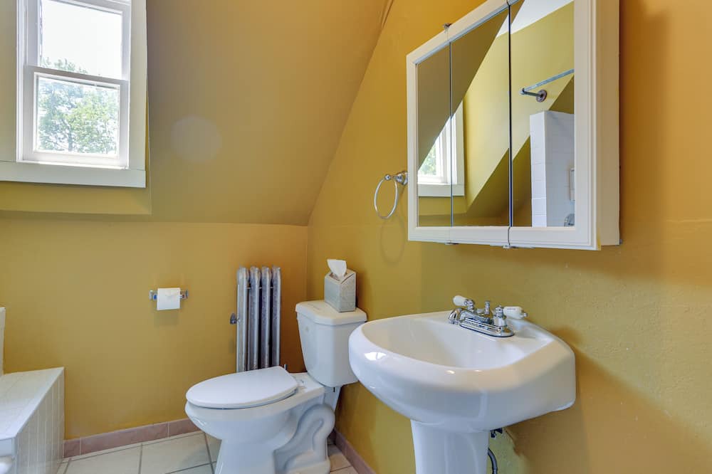Photo of Bathroom in Oxford