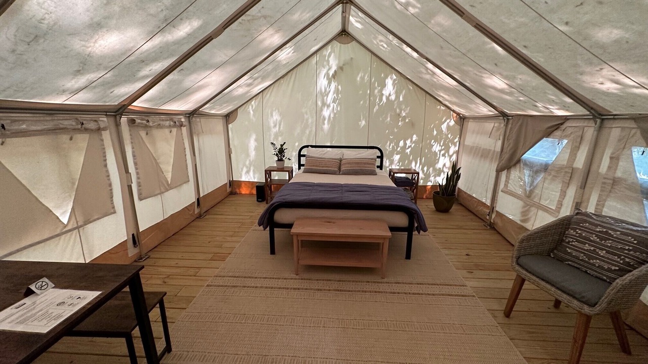 Photo of Bedroom in Cuyahoga Falls