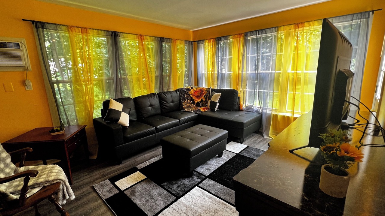 Photo of Livingroom in West Trenton