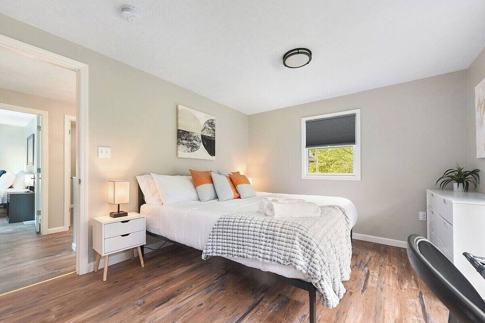 Photo of Bedroom in East Liberty