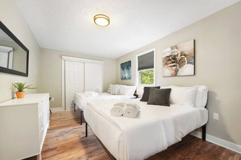 Photo of Bedroom in East Liberty