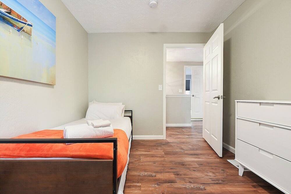 Photo of Bedroom in East Liberty