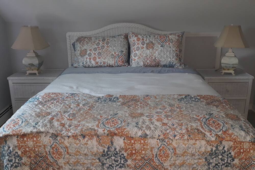 Photo of Bedroom in Cape May Court House