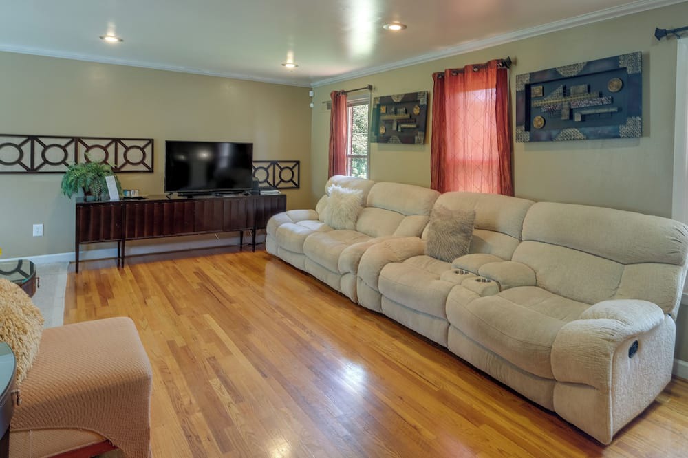 Photo of Bedroom in Clinton