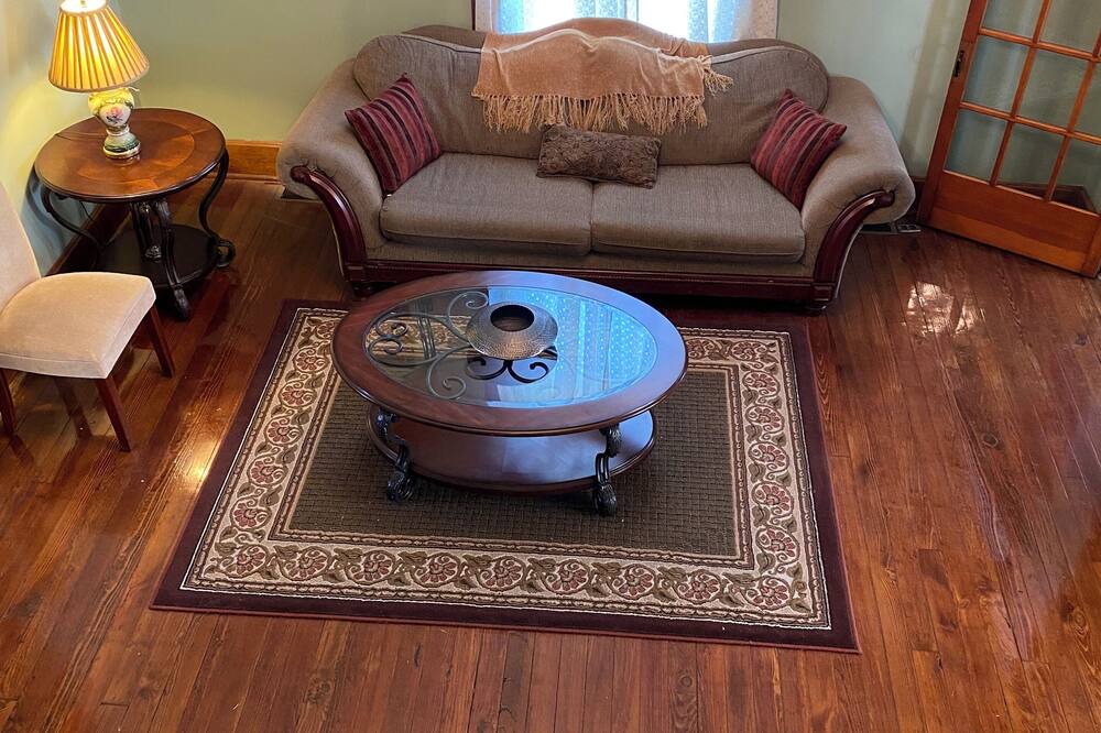 Photo of Livingroom in Albany