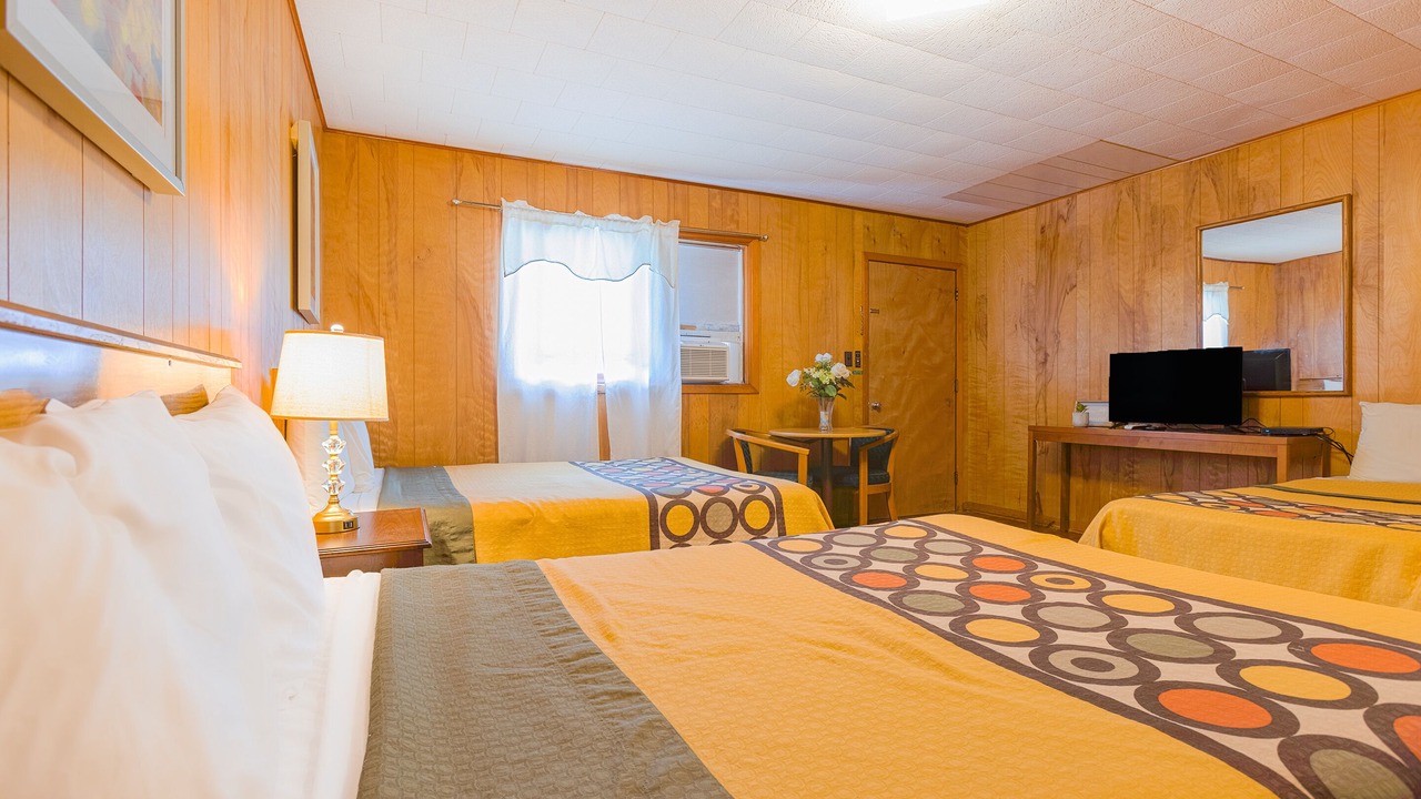 Photo of Bedroom in Conneaut Lakeshore