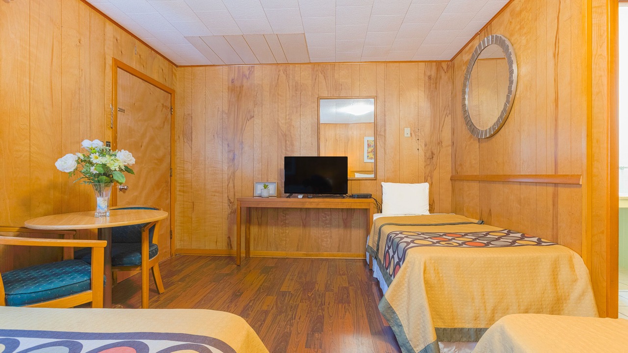 Photo of Bedroom in Conneaut Lakeshore