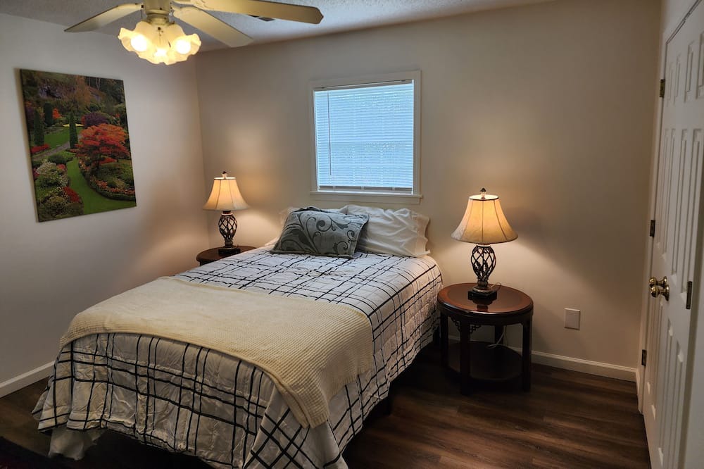 Photo of Bedroom in Greene County