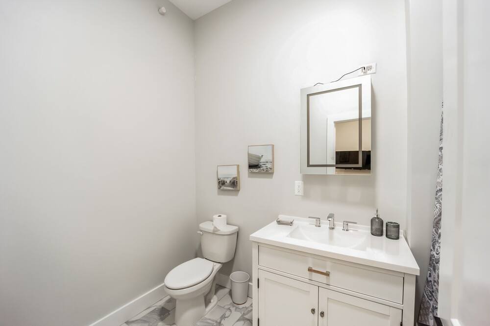 Photo of Bathroom in North Ironbound