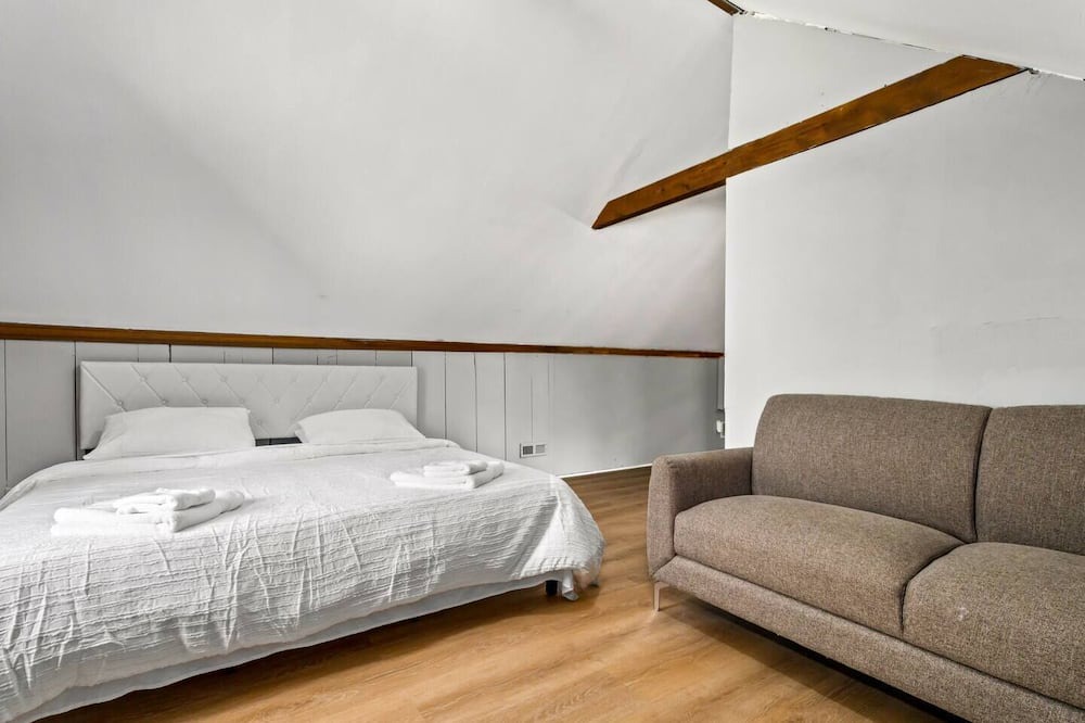 Photo of Bedroom in Mayo