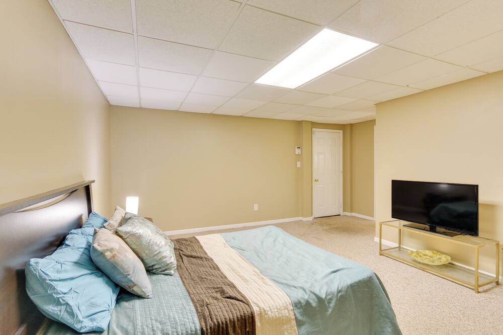 Photo of Bedroom in Cedar Grove