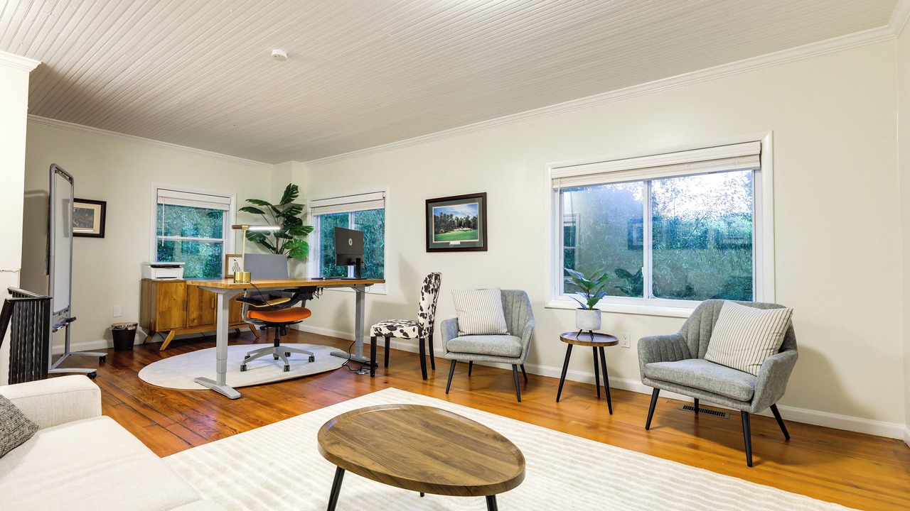 Photo of Livingroom in Milford
