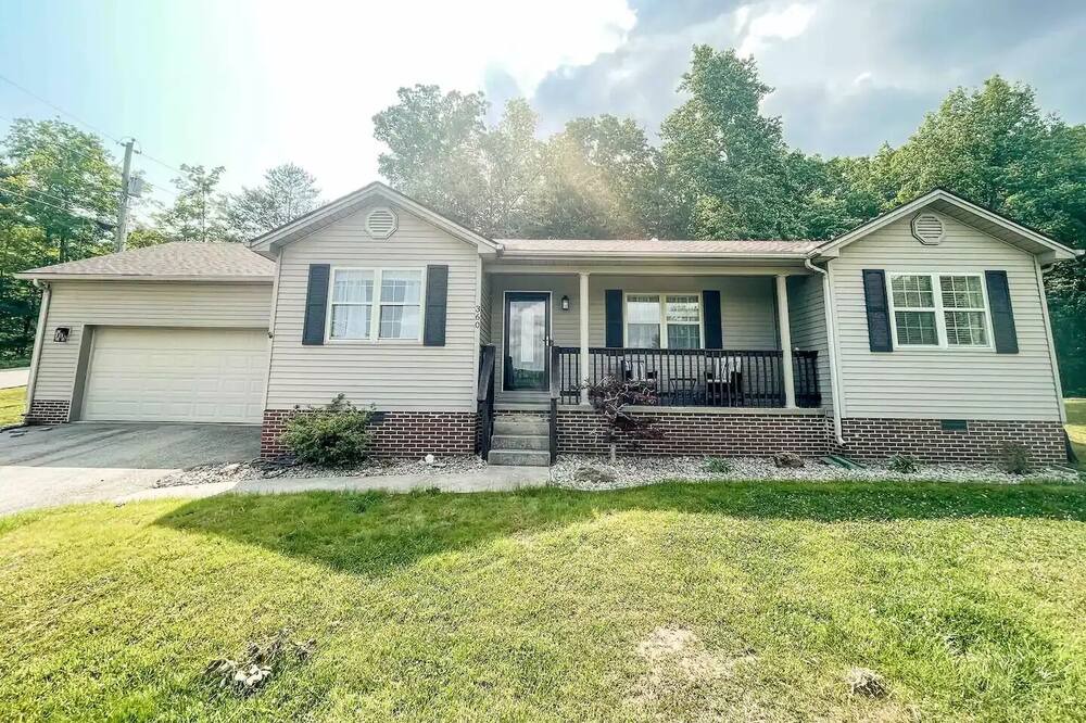 Photo of Outdoor in Berea