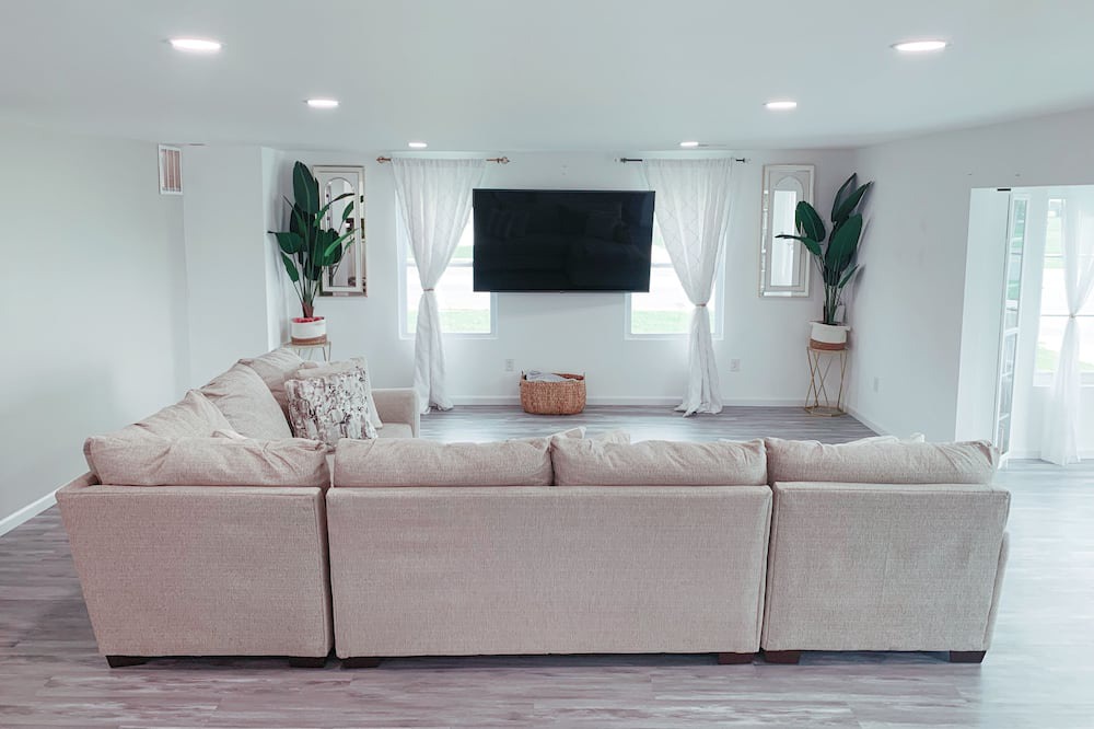 Photo of Livingroom in Dover