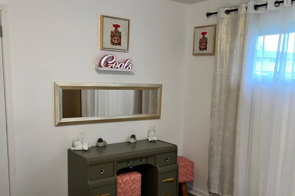 Photo of Bedroom in Coplay
