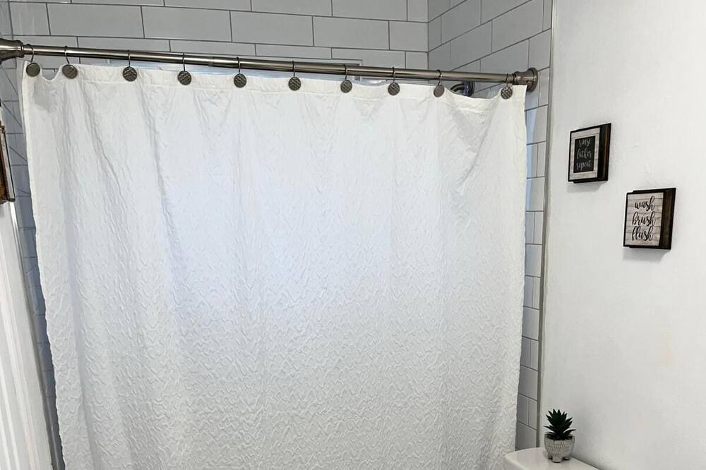 Photo of Bathroom in Coplay