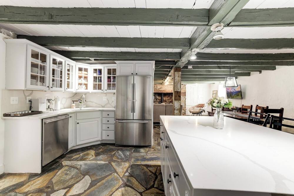 Photo of Kitchen in Round Hill