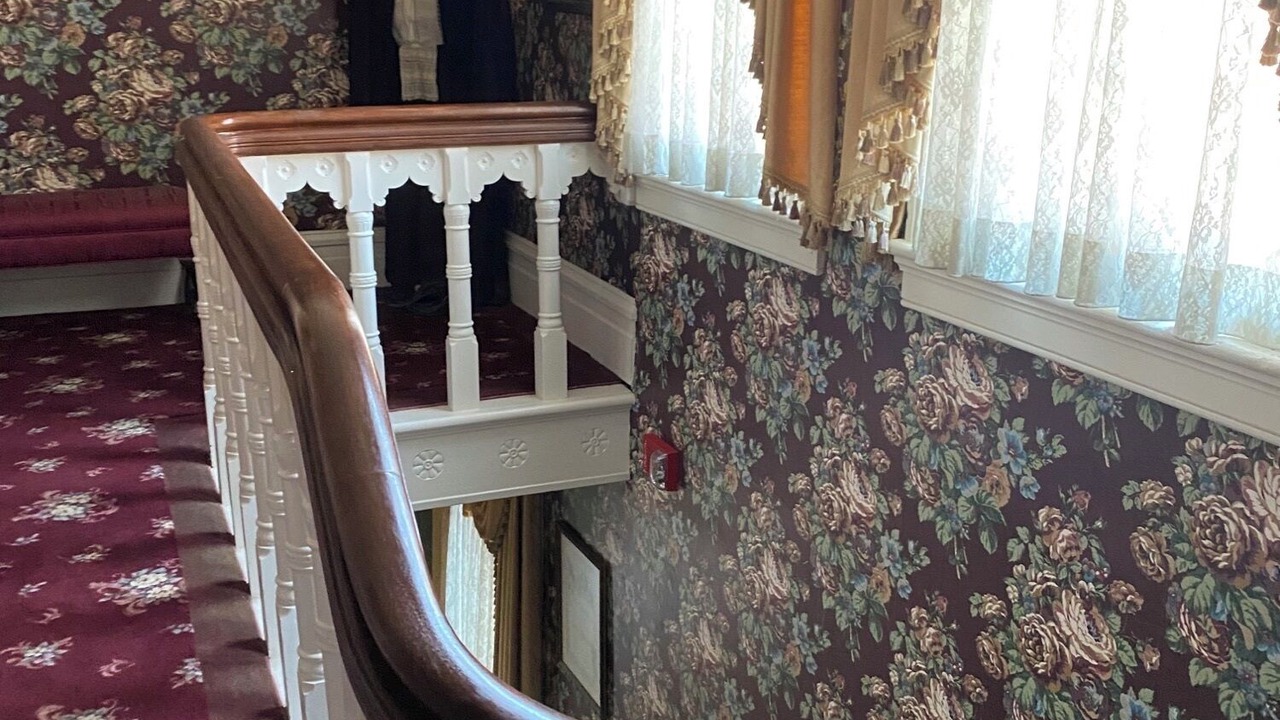 Photo of Livingroom in East Liverpool
