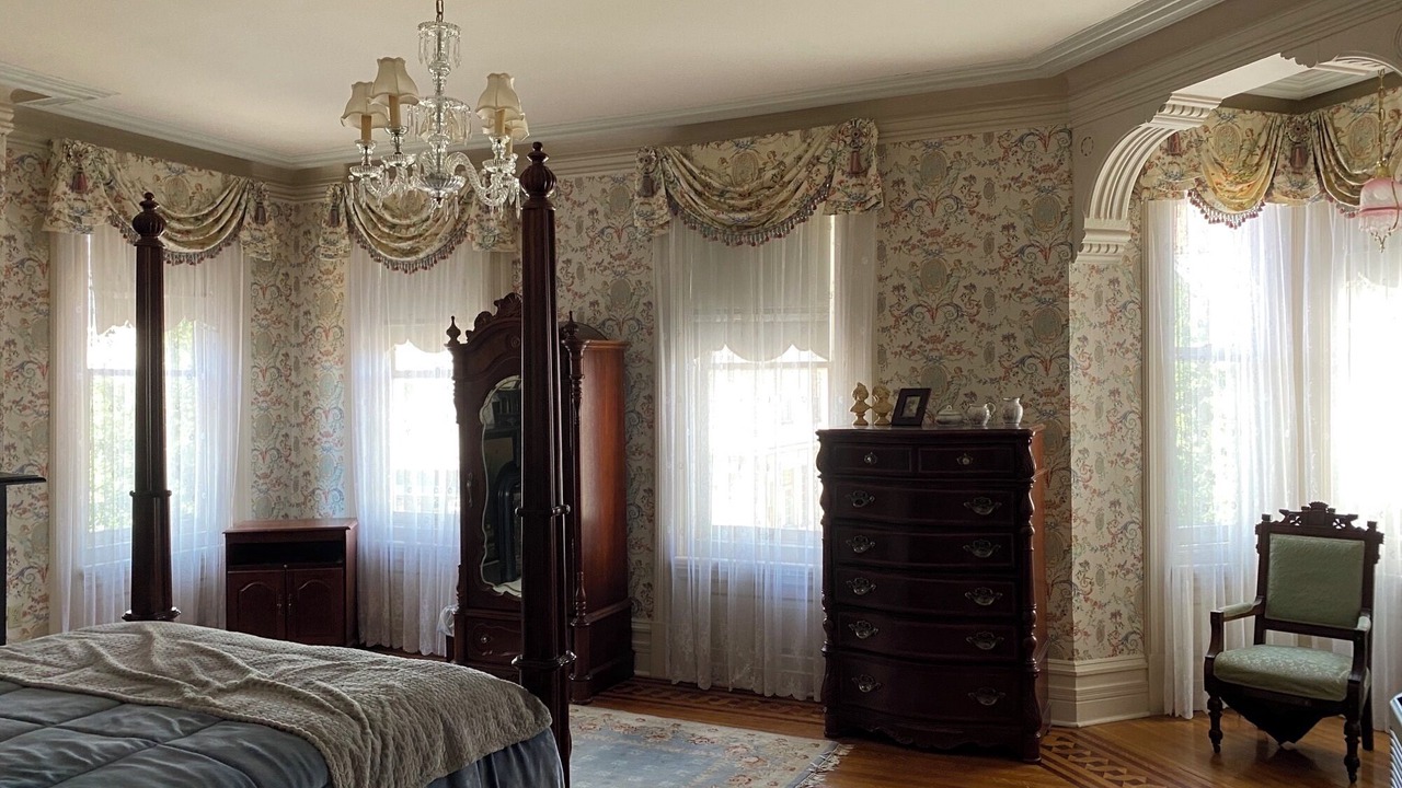 Photo of Bedroom in East Liverpool