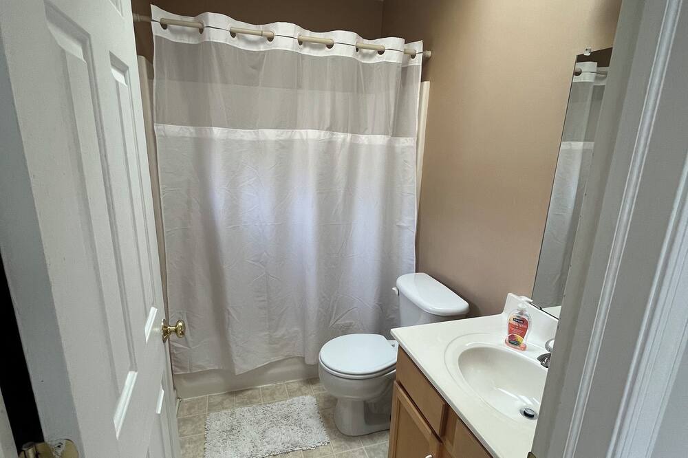 Photo of Bathroom in Blooming Glen