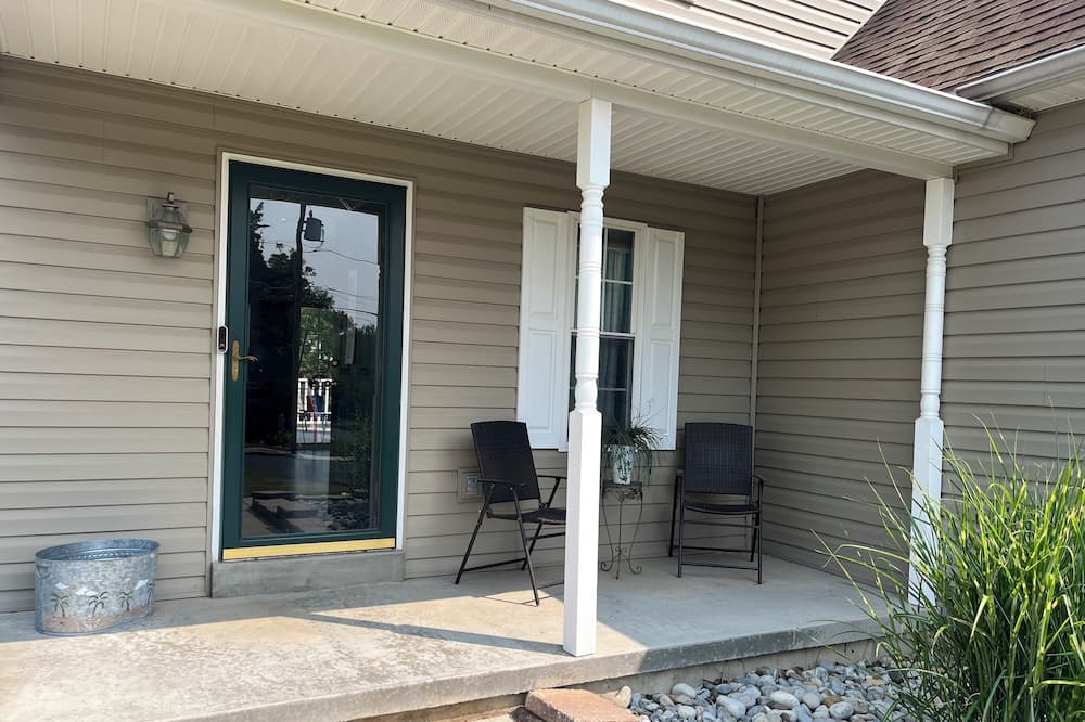 Photo of Patio Balcony in Blooming Glen