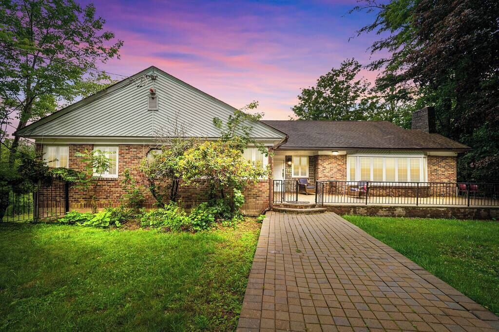 Photo of Outdoor in Woodridge