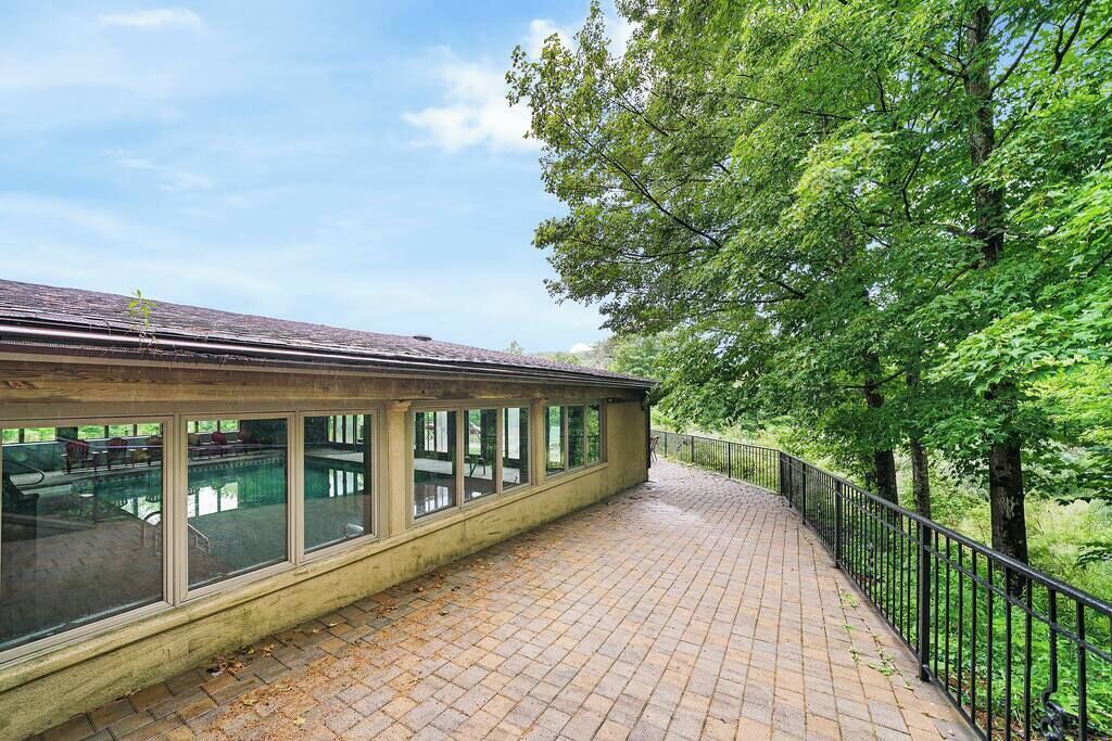 Photo of Outdoor in Woodridge