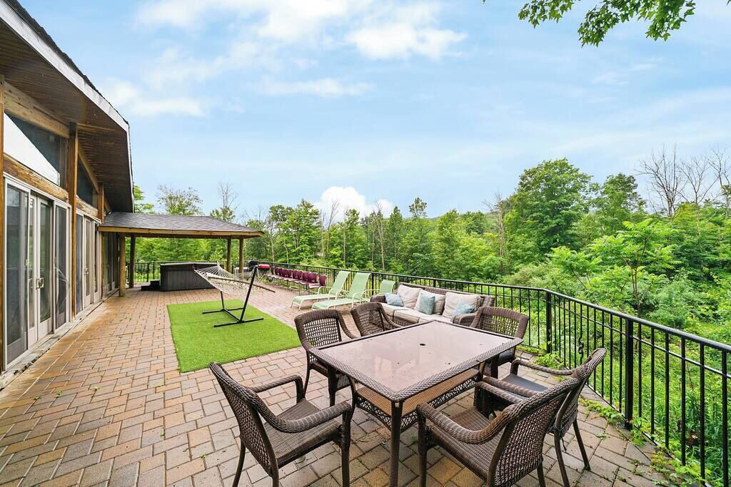 Photo of Outdoor in Woodridge