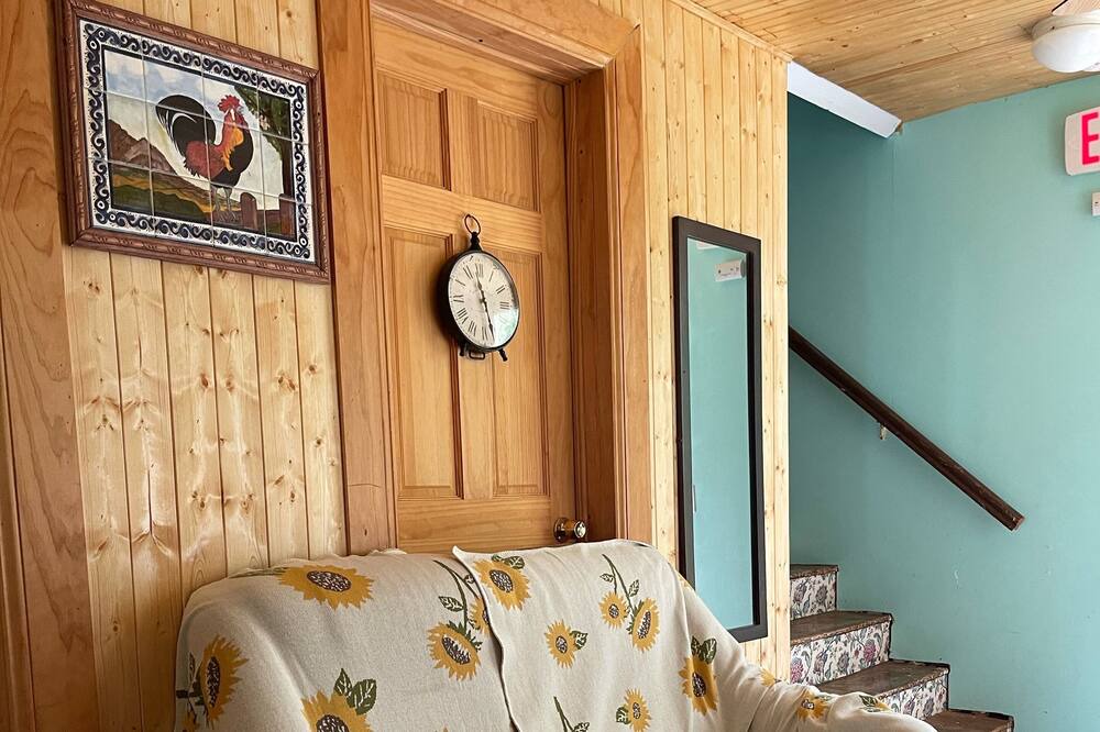 Photo of Livingroom in White Lake