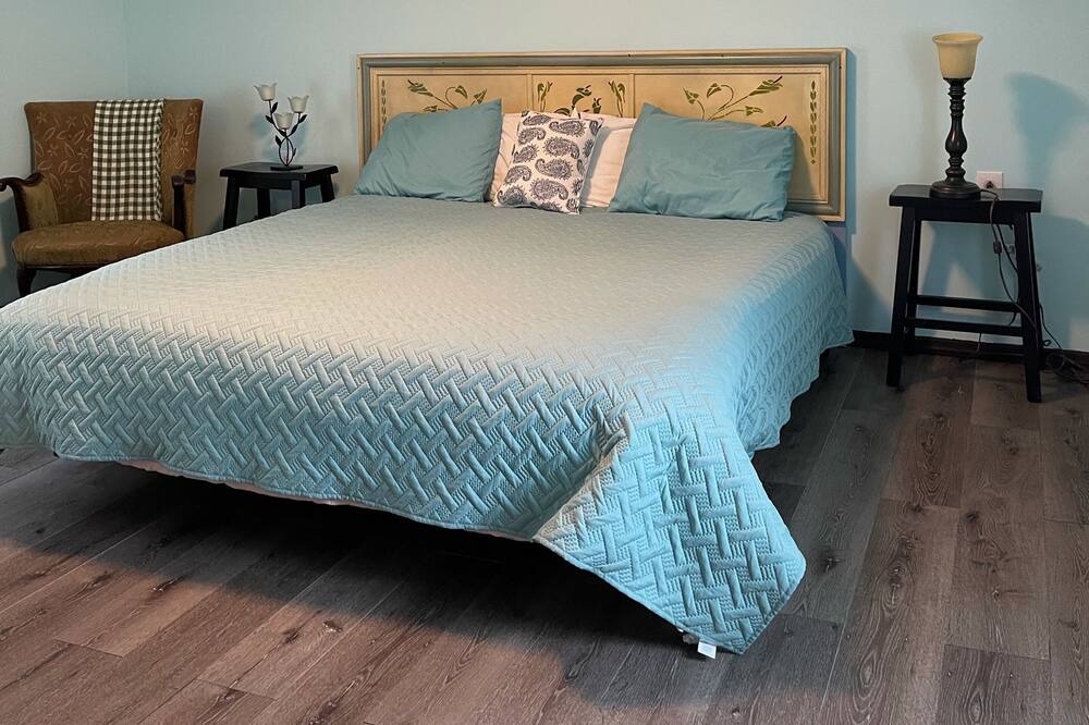 Photo of Bedroom in White Lake