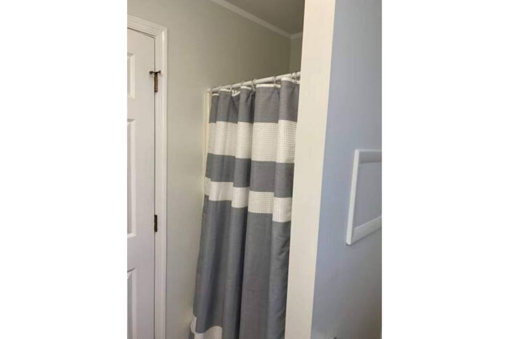 Photo of Bathroom in Loyalton
