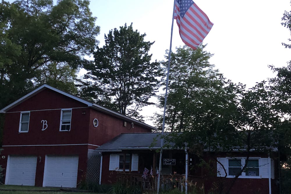 Photo of Outdoor in Mainesburg