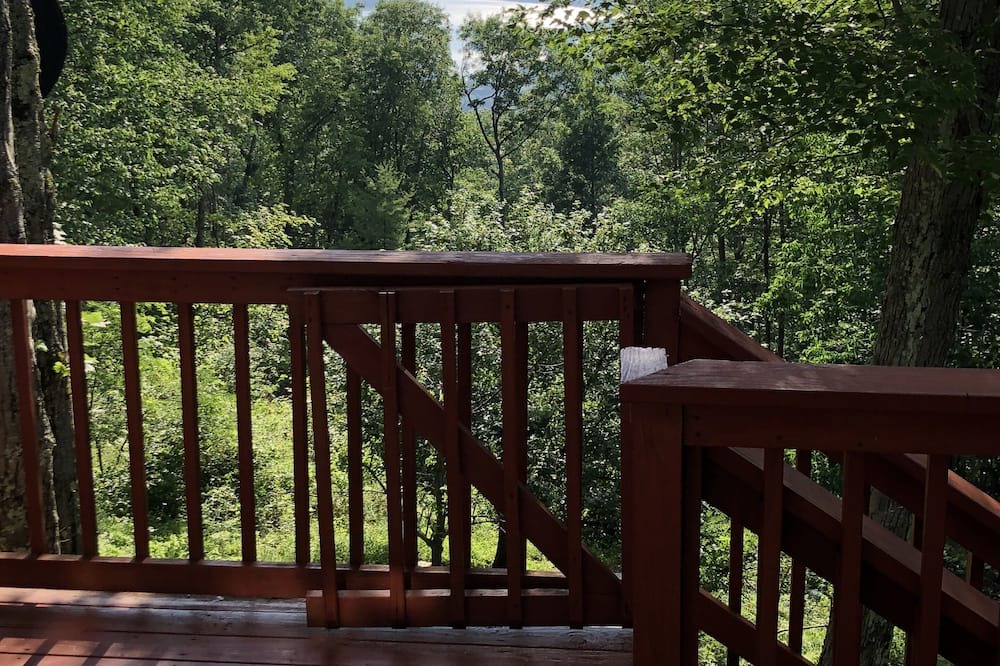 Photo of Patio Balcony in Mainesburg