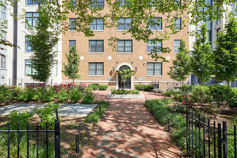 Photo of Outdoor in Navy Yard