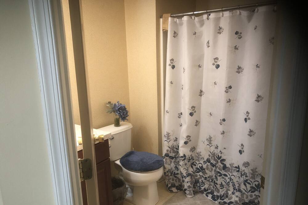 Photo of Bathroom in Lawnside