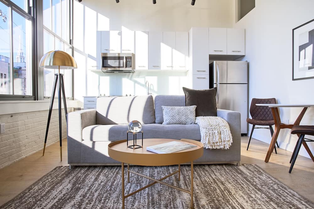 Photo of Livingroom in Logan Square