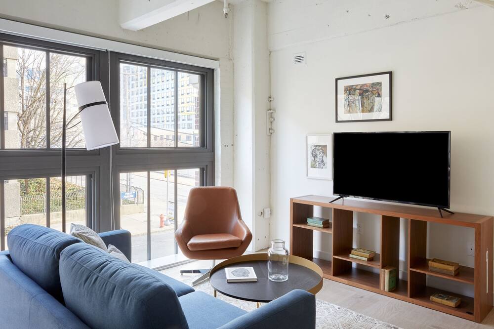 Photo of Livingroom in Logan Square