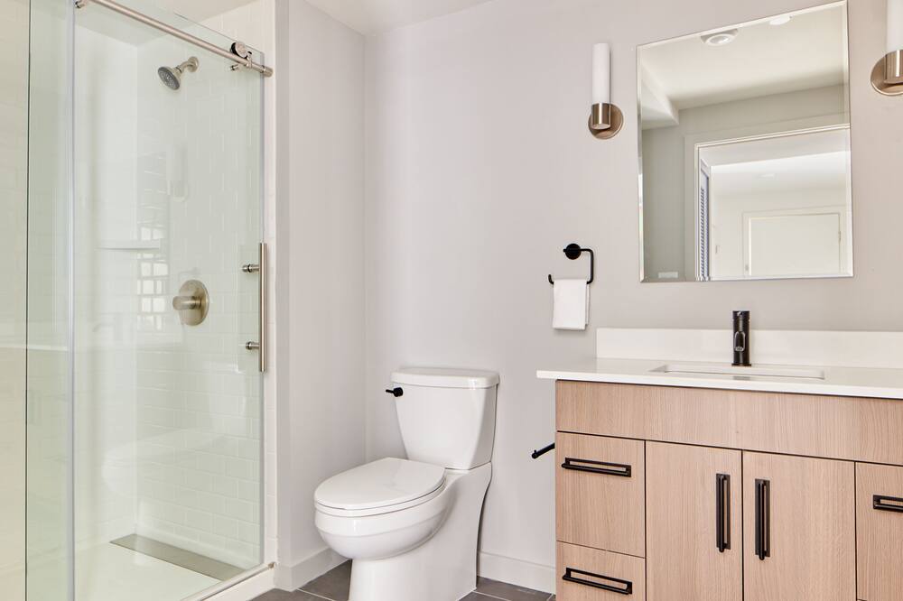 Photo of Bathroom in Logan Square