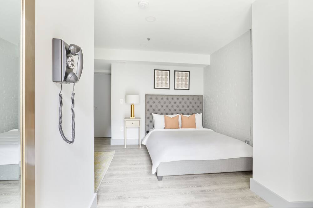 Photo of Bedroom in Old Town Alexandria