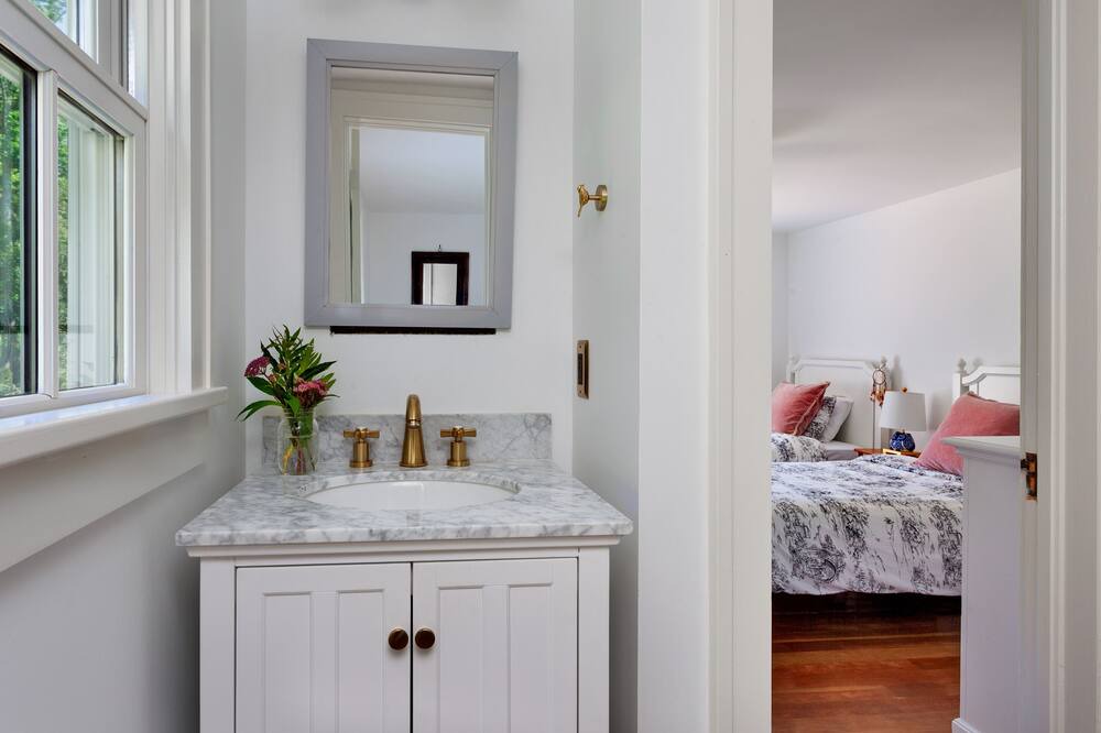 Photo of Bedroom in Lime Rock