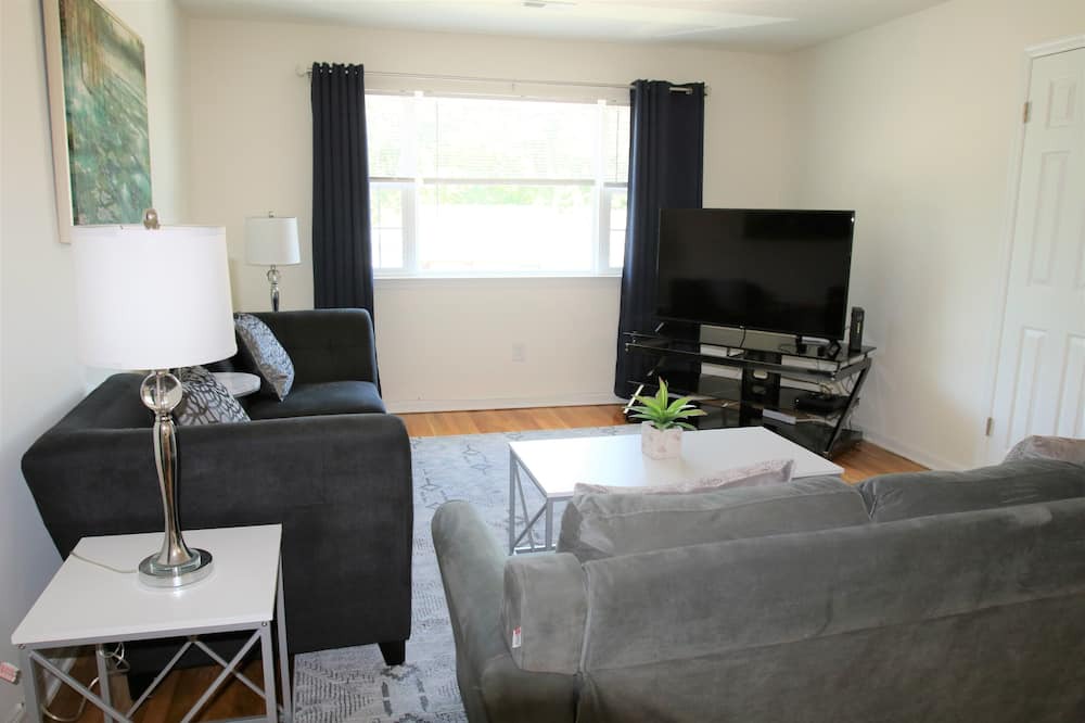 Photo of Livingroom in Bridgewater