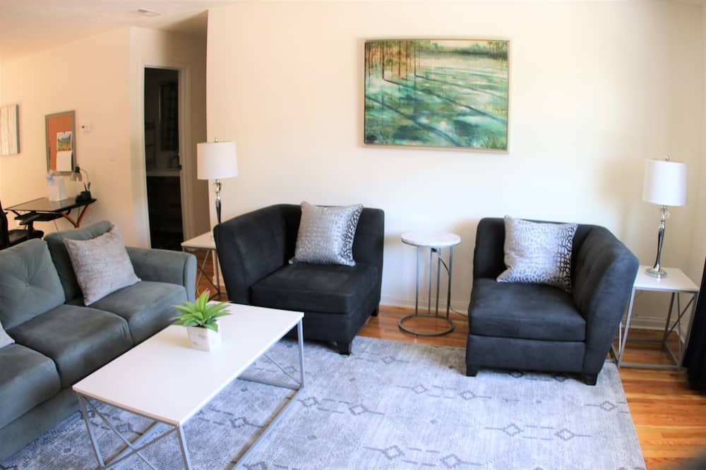 Photo of Livingroom in Bridgewater