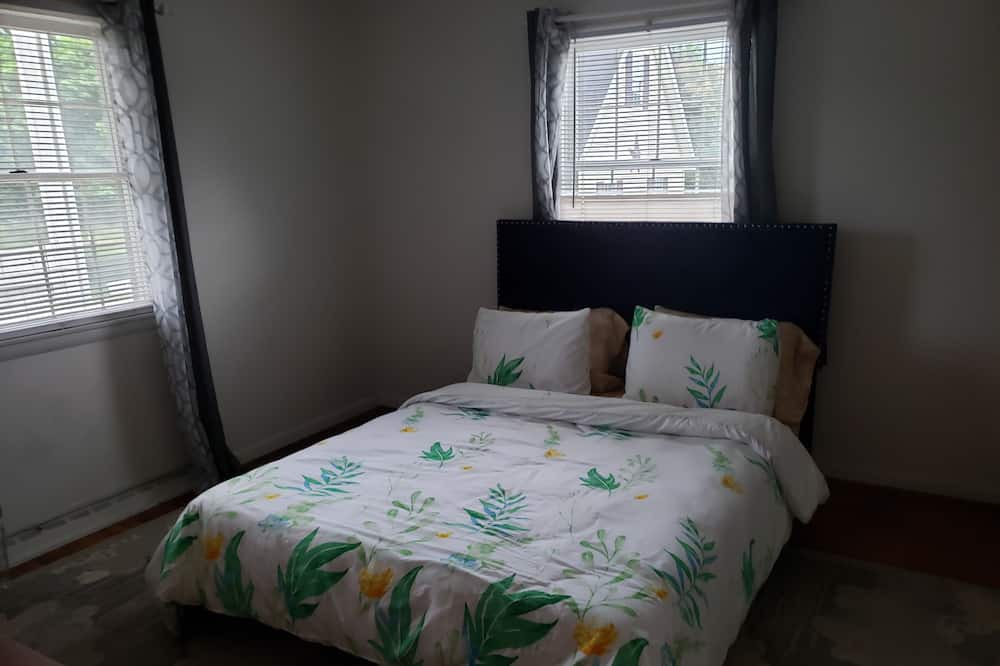 Photo of Bedroom in Pennsville