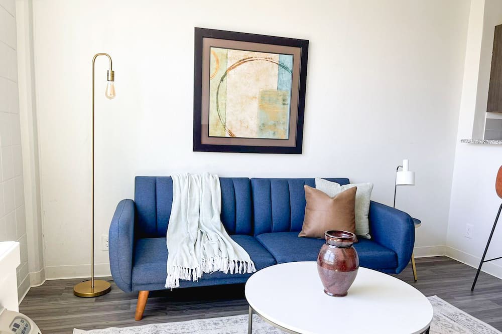 Photo of Livingroom in Corryville