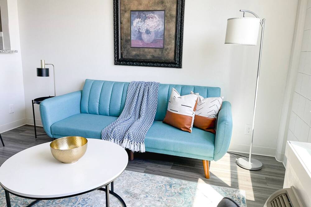 Photo of Livingroom in Corryville