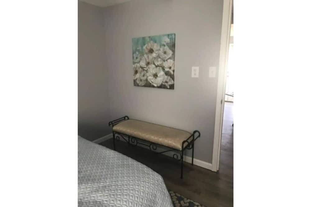 Photo of Bedroom in Central Nyack