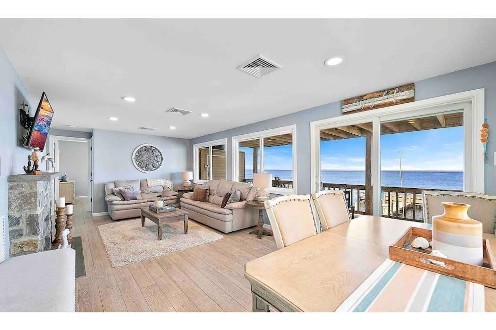Photo of Livingroom in North Beach Haven