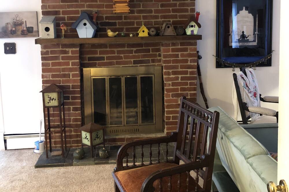 Photo of Livingroom in Warren