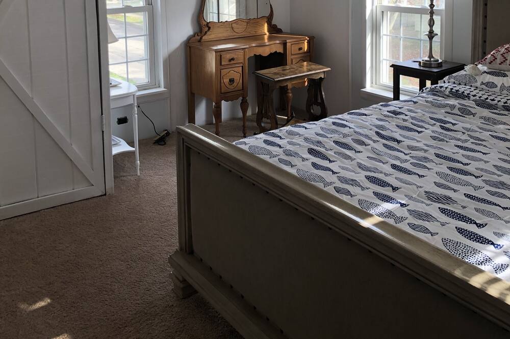 Photo of Bedroom in Warren