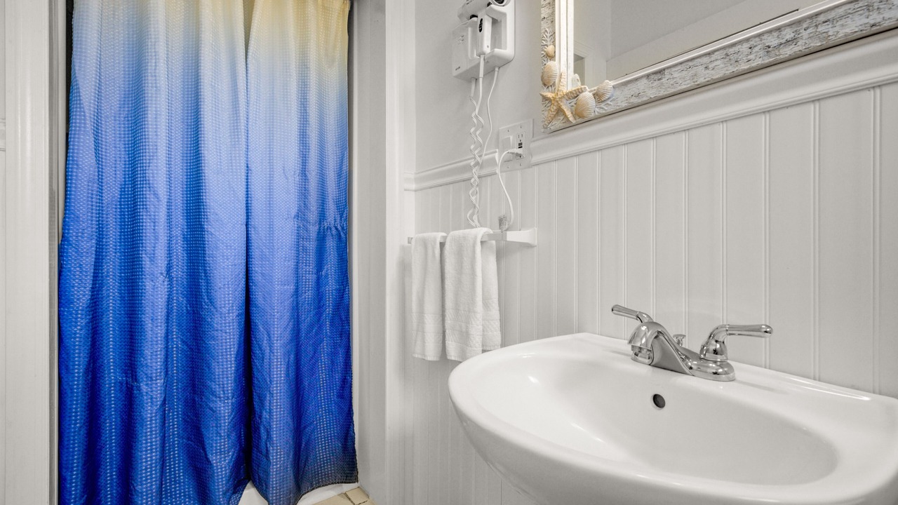Photo of Bathroom in Surf City